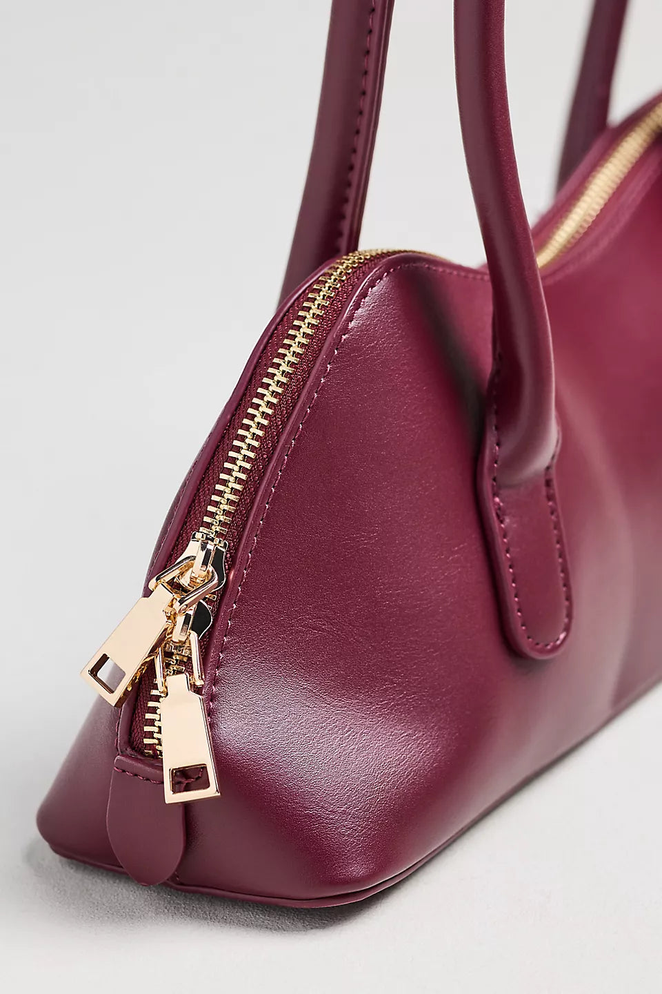 Melie Bianco Dakota East West Shoulder Bag - Burgundy