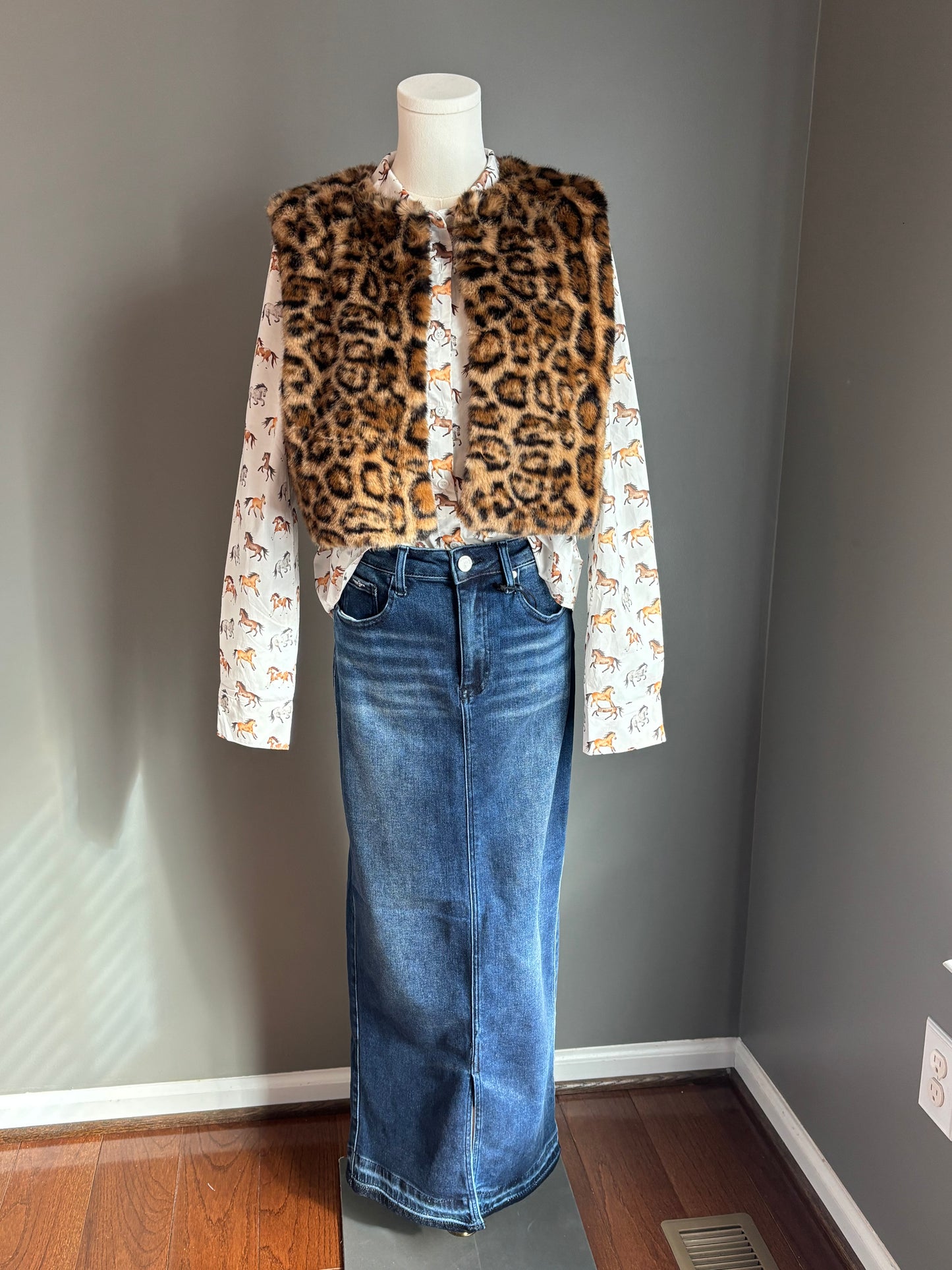 Cotton Poplin Horse Print Button Up Shirt