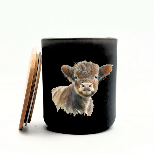 Highland Cow Soy Candle - Cardamom Tobacco