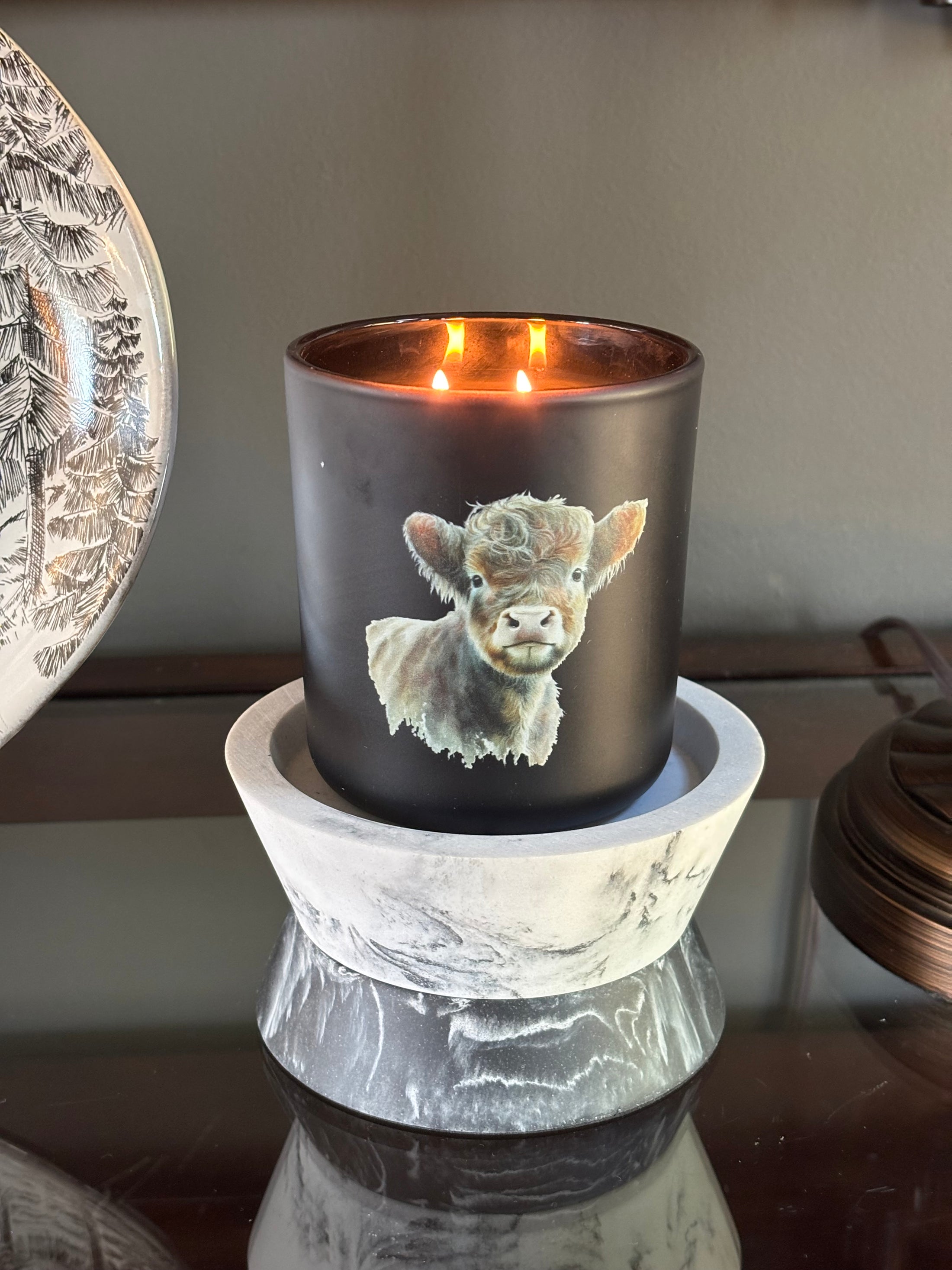Highland Cow Soy Candle - Cardamom Tobacco