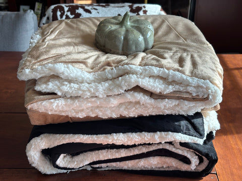 BB Signature Sherpa Mink Fleece Blanket - Khaki
